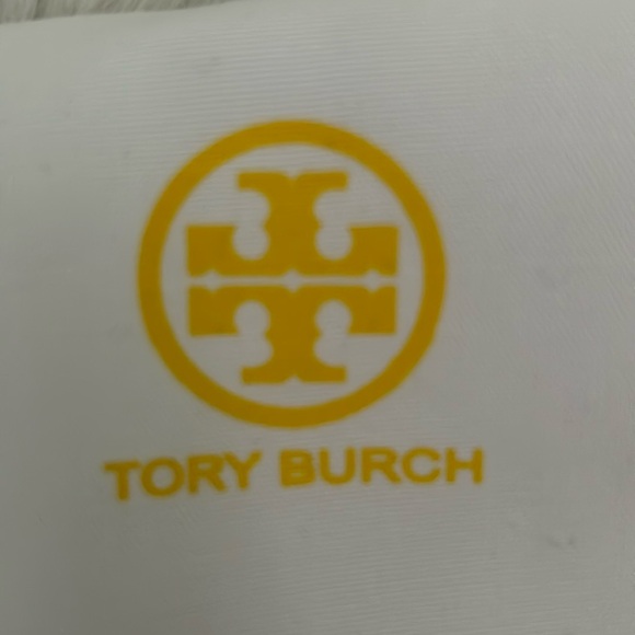~AUTHENTIC ~Tory Burch Wallet - Picture 13 of 13